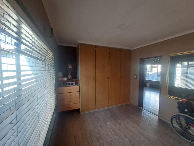 3 Bedroom Property for Sale in Vaalpark Free State